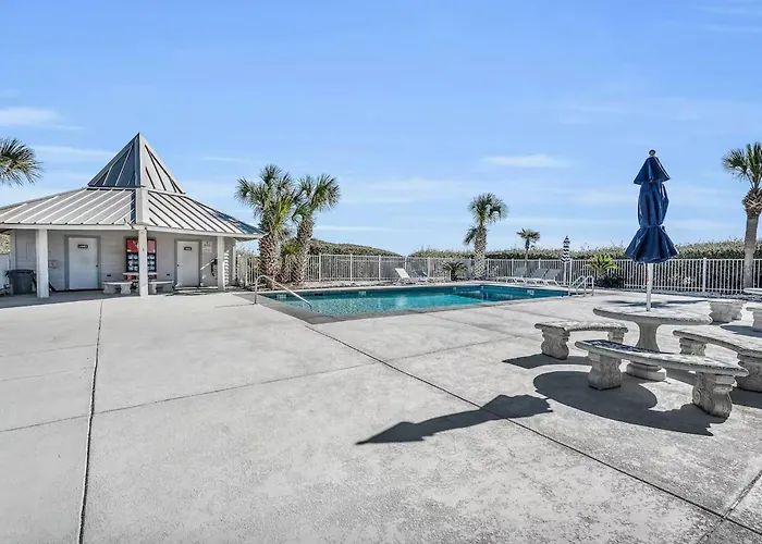 View Plantation 4515 With Multiple Amenities *