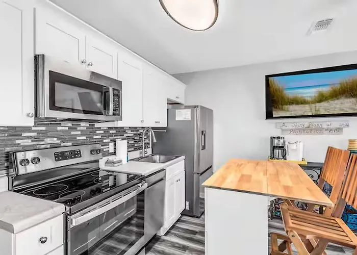 View Plantation 4515 With Multiple Amenities Apartment