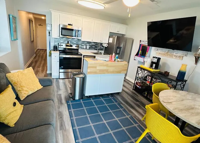 View Plantation 4515 With Multiple Amenities Apartment